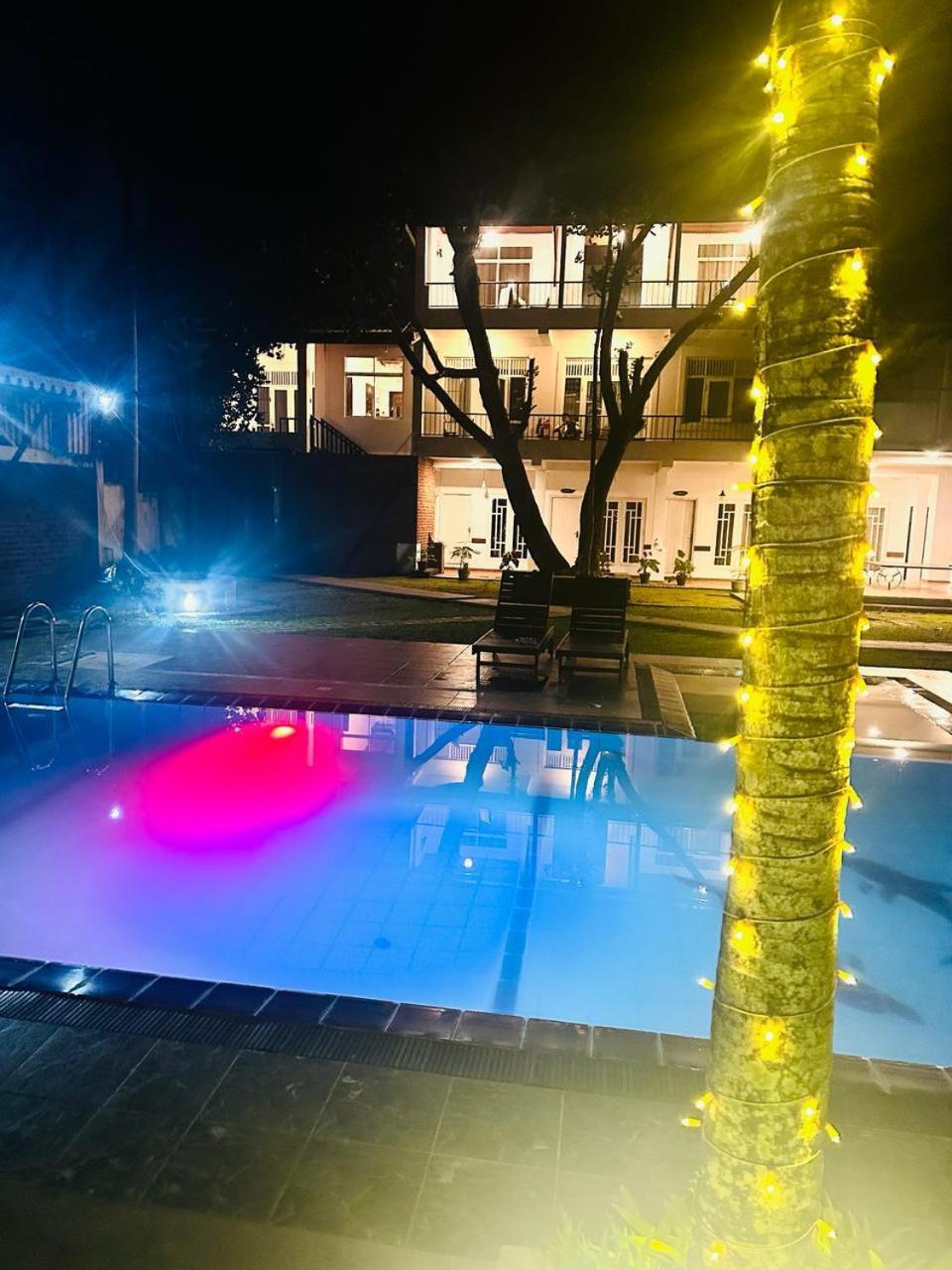 Hotel The Shade Brothers Katunayaka Zewnętrze zdjęcie