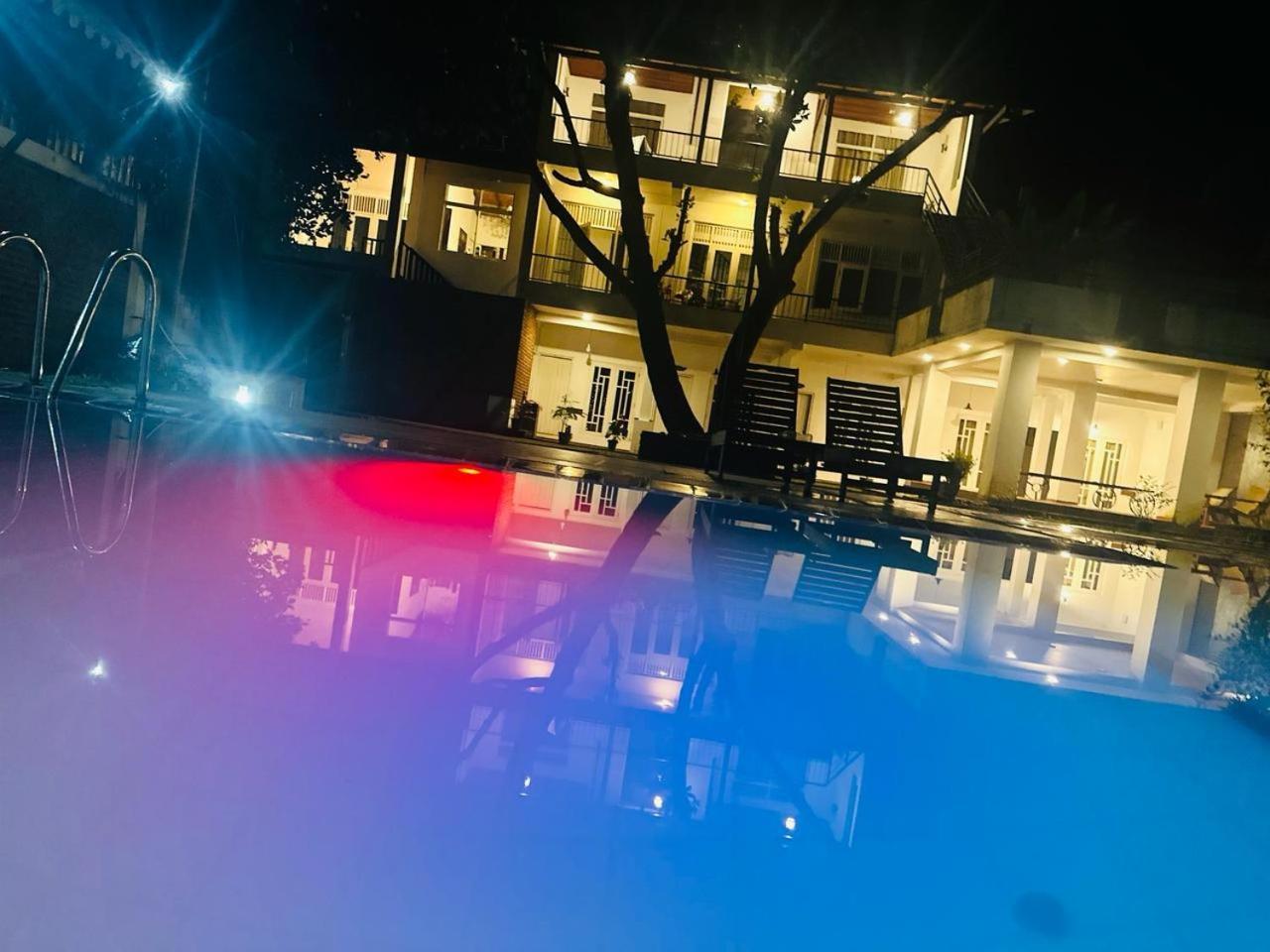 Hotel The Shade Brothers Katunayaka Zewnętrze zdjęcie